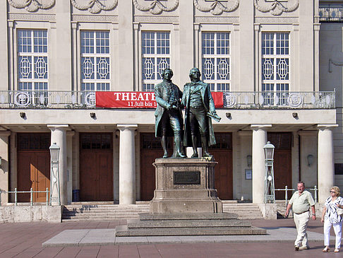 Fotos Goethe und Schiller Denkmal | Weimar