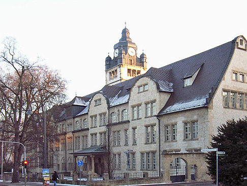 Universität